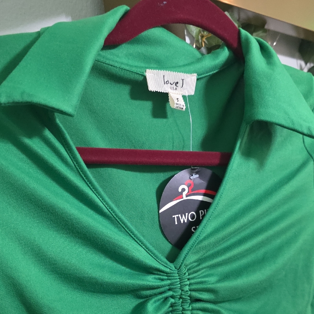 Love J Emerald Green Gathered Crop Top - Picture 2 of 5